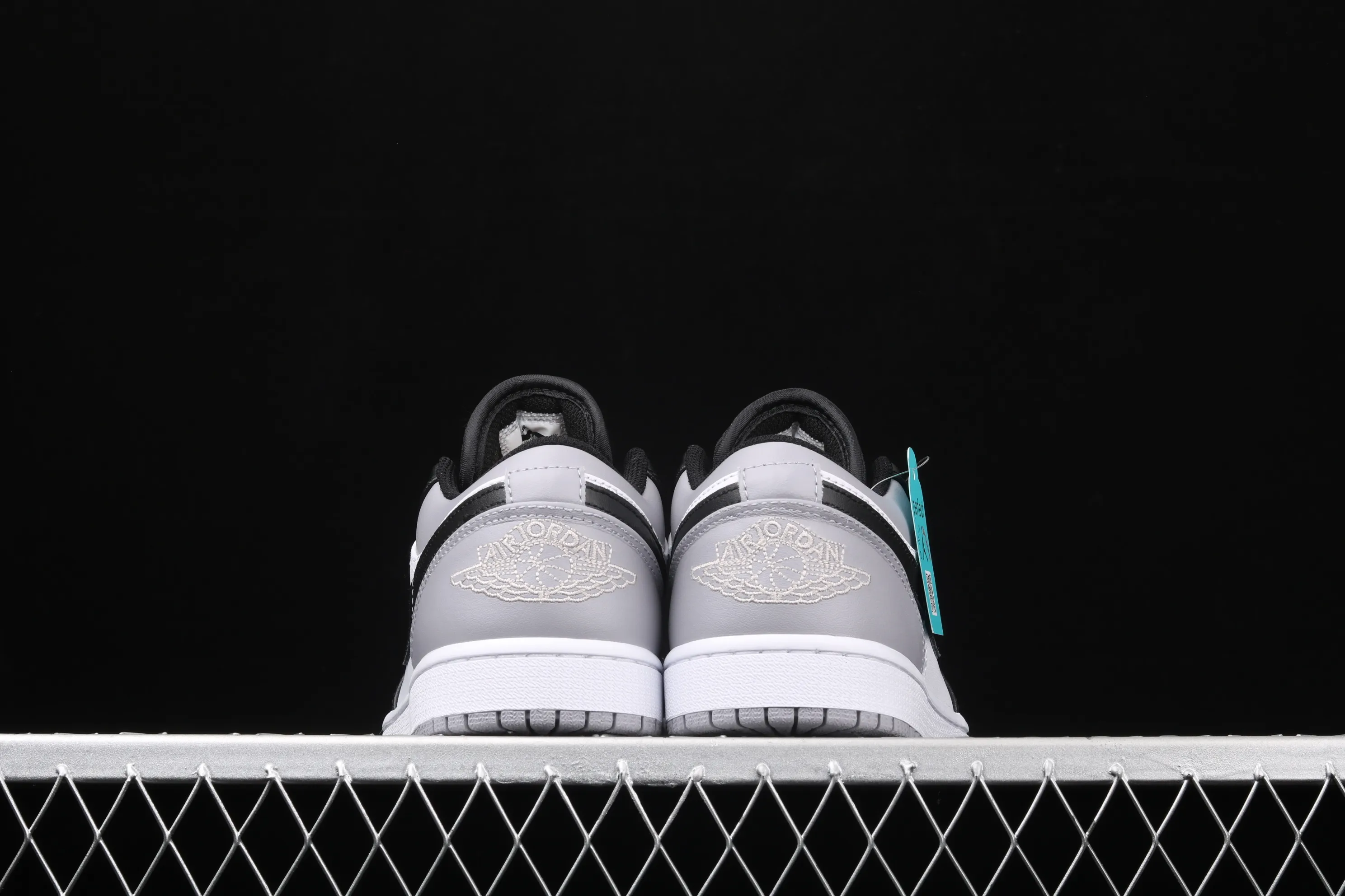 All categories Air Jordan Jordan series basketball shoes Air Jordan 1 Low New version Air Jordan 1 Low AJ1 Joe 1 low top leather cultural and leisure sports sneakers 553558-110